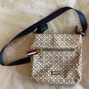 Tommy Hilfiger shoulder bag